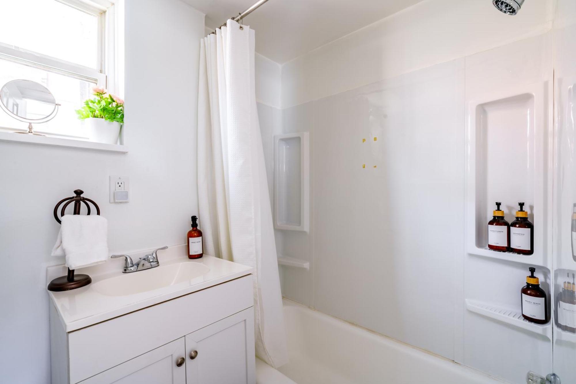 Short North Convention Private Parking Pets Apartment Кълъмбъс Екстериор снимка