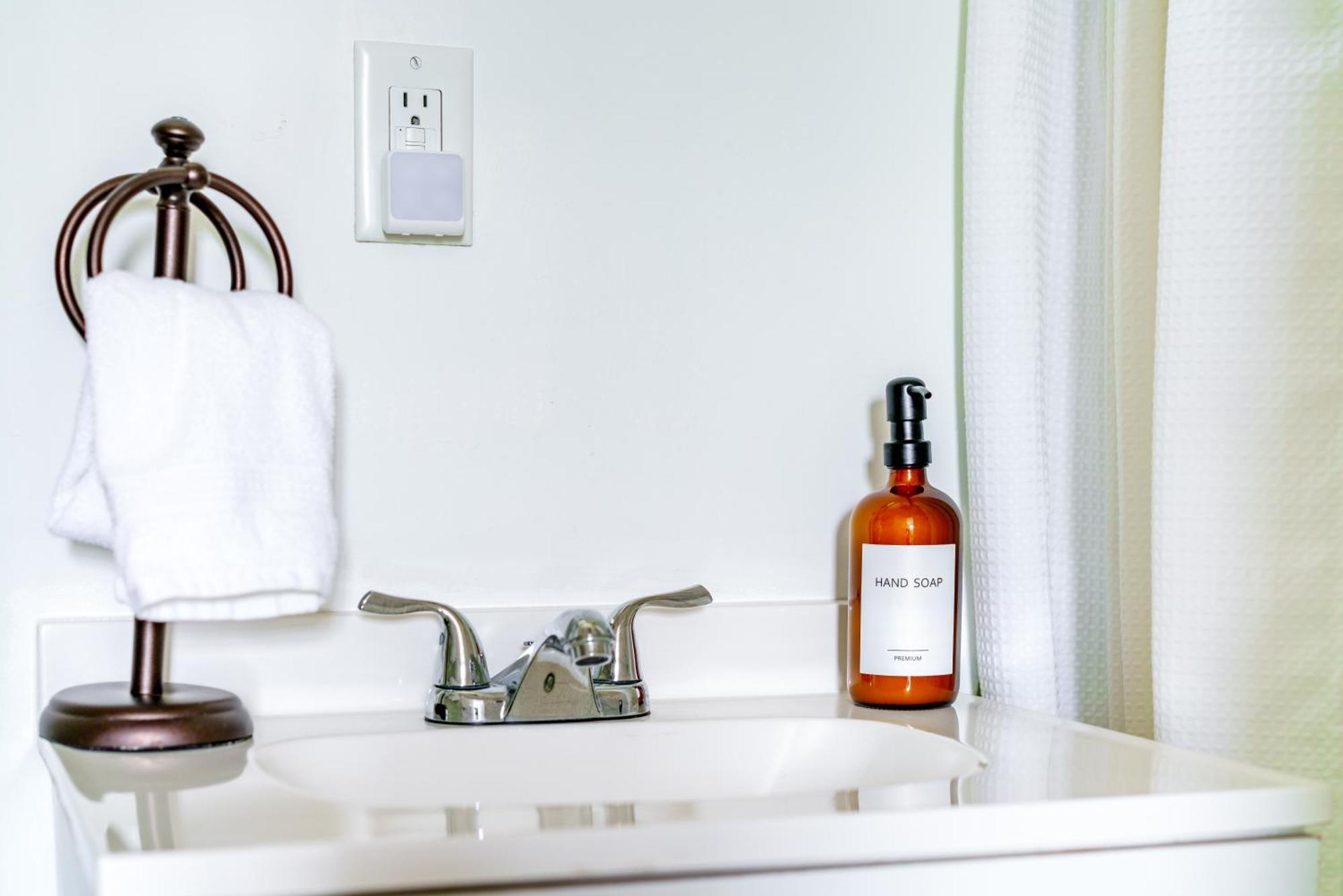 Short North Convention Private Parking Pets Apartment Кълъмбъс Екстериор снимка