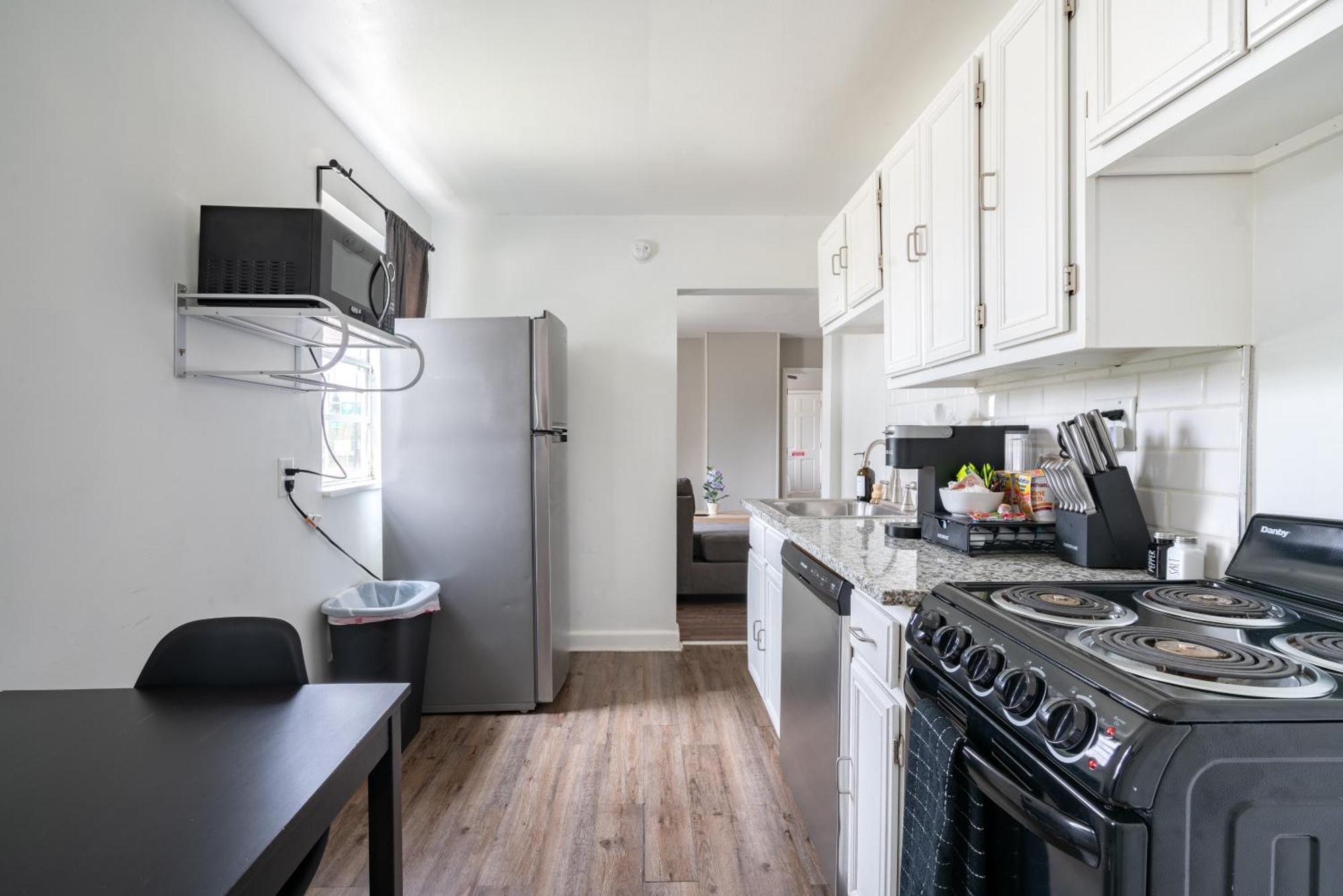 Short North Convention Private Parking Pets Apartment Кълъмбъс Екстериор снимка