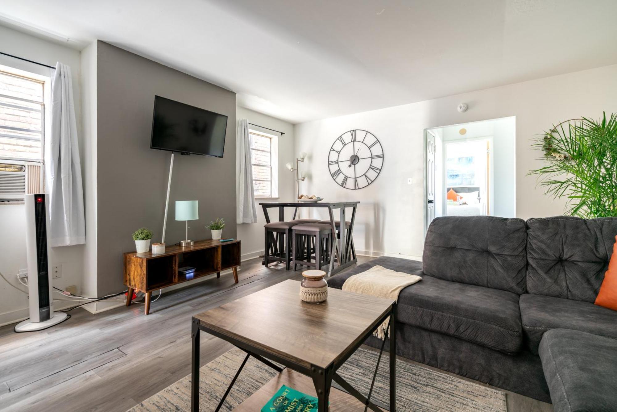 Short North Convention Private Parking Pets Apartment Кълъмбъс Екстериор снимка