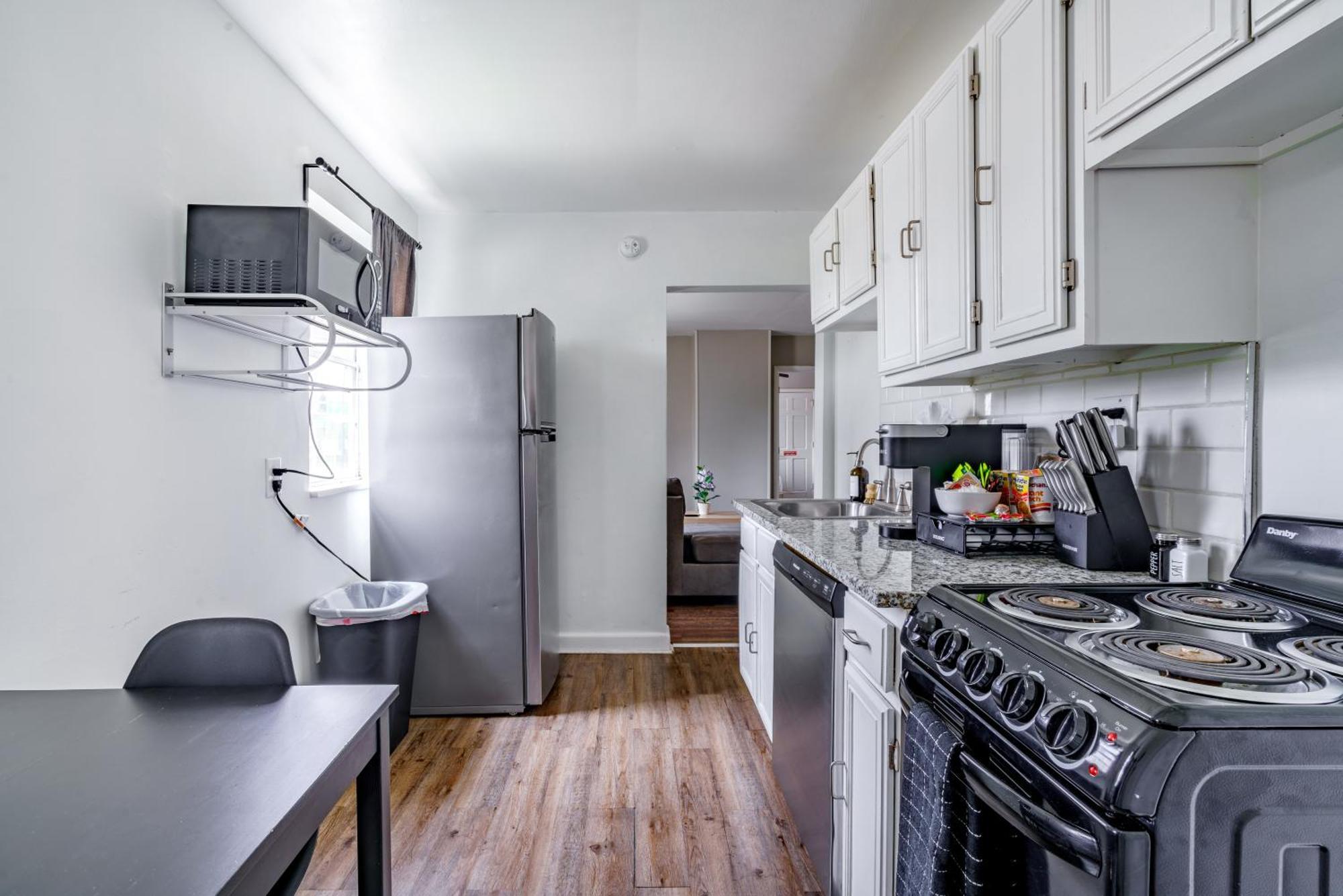 Short North Convention Private Parking Pets Apartment Кълъмбъс Екстериор снимка