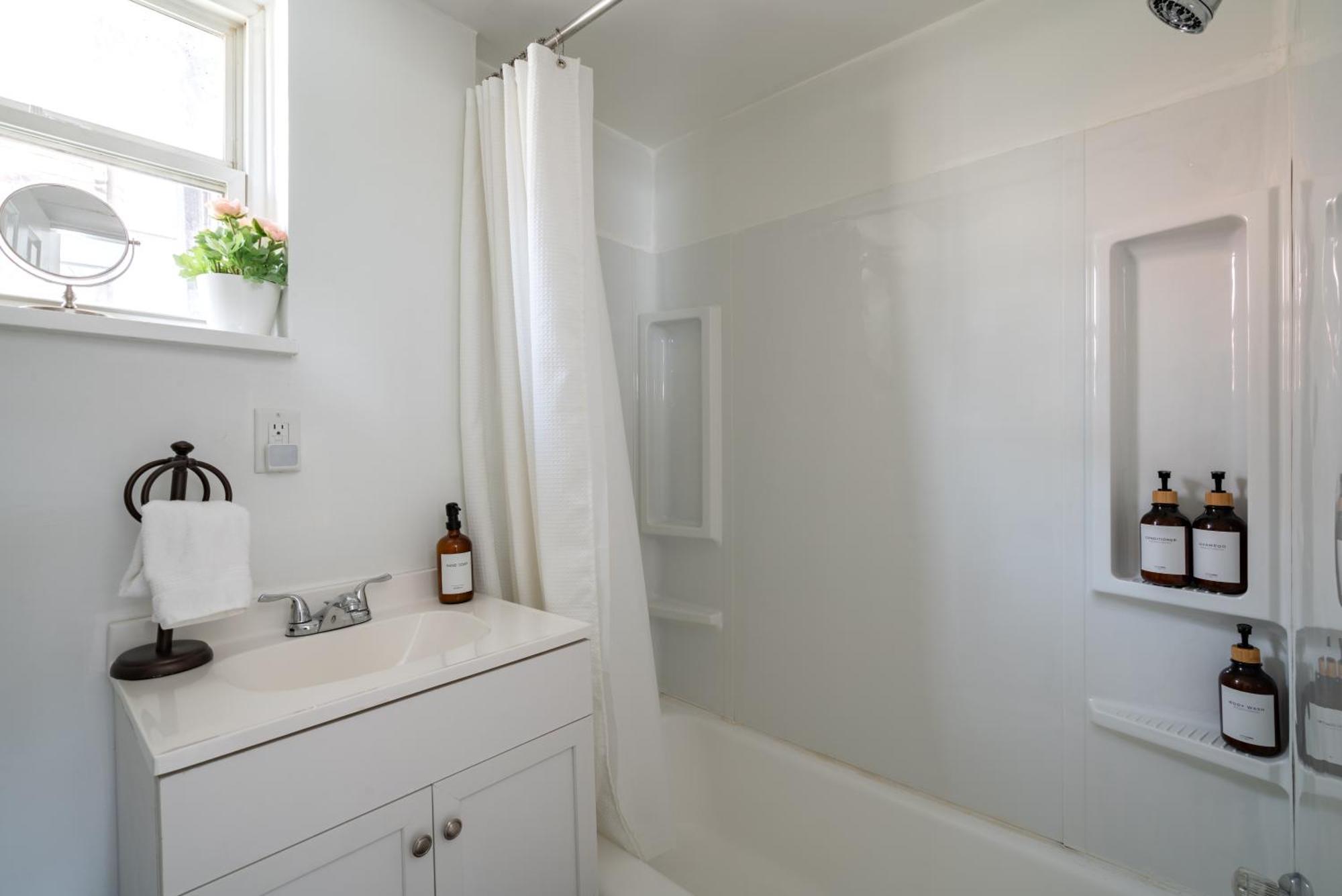 Short North Convention Private Parking Pets Apartment Кълъмбъс Екстериор снимка