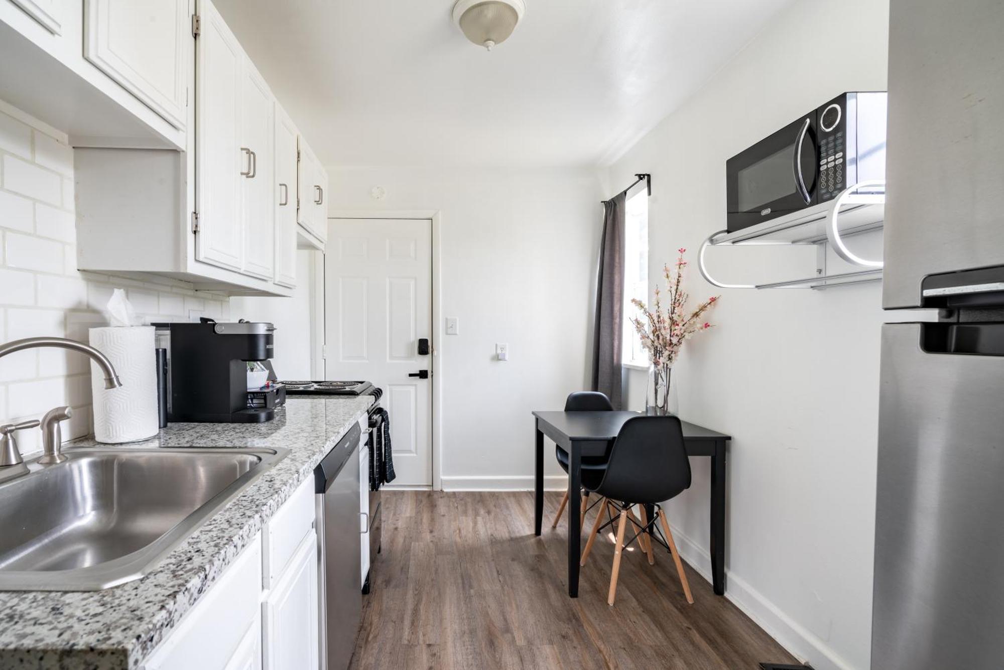 Short North Convention Private Parking Pets Apartment Кълъмбъс Екстериор снимка