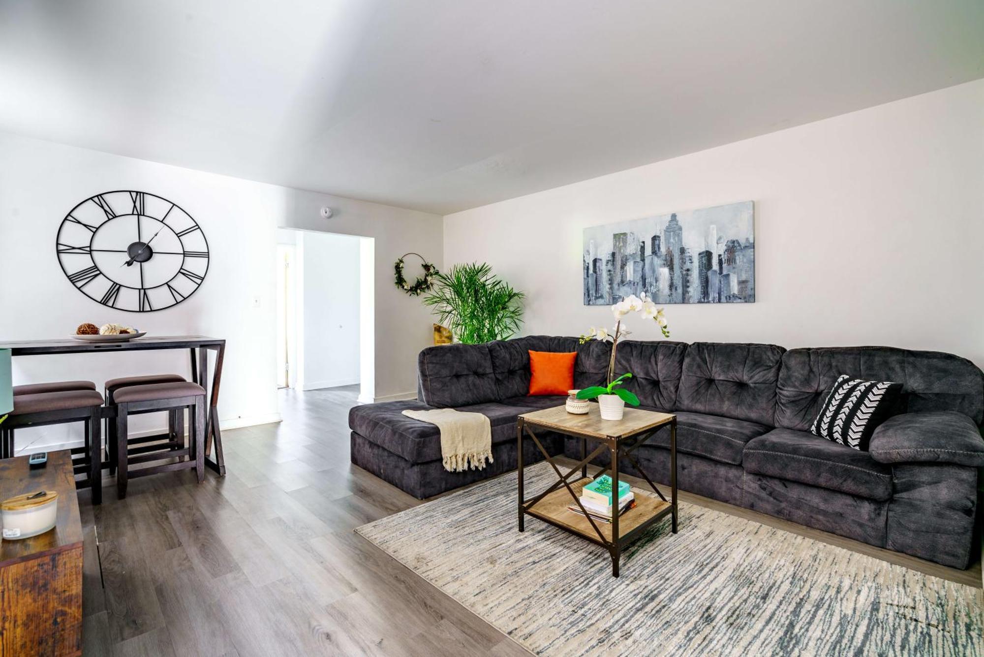 Short North Convention Private Parking Pets Apartment Кълъмбъс Екстериор снимка